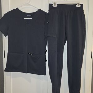 Jaanuu Dark Gray Scrub Set